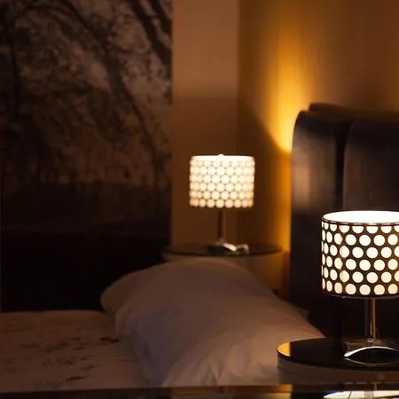 Gasthof White Vatican 2*