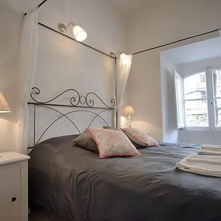 White Vatican Gasthof 2*