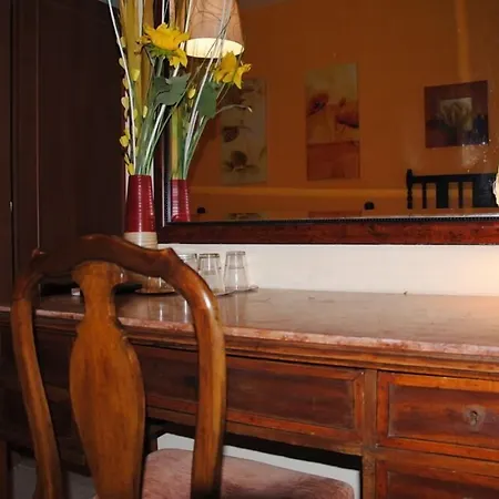 Konukevi White Vatican 2*