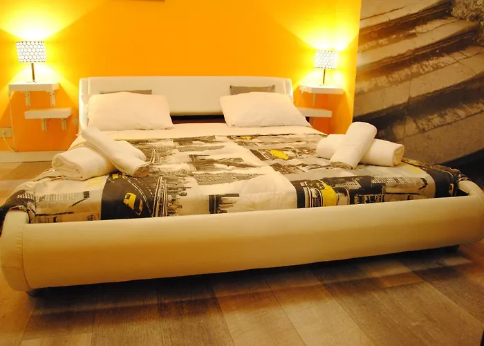 White Vatican 招待所 罗马